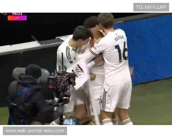 马赛2-0领先惨遭巴黎FC补时点球绝平，德泽尔比赛后怒斥全队