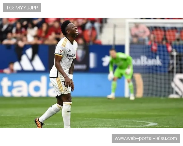 皇马佩戴面罩特训，提升客场体能储备